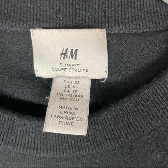 H&M Slim Fit Black Crewneck Sweater 85% Cotton 15% Cashmere Size XS - Picture 6 of 6